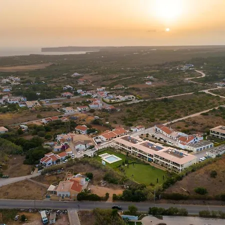 アパート 7 Mares *